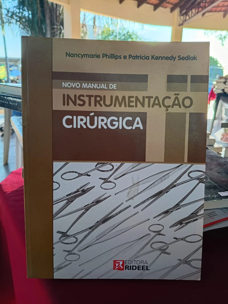Novo Manual de Instrumentação Cirurgica