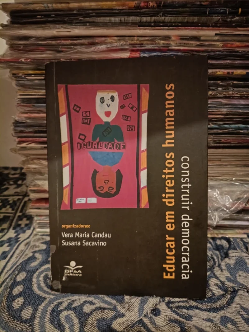 Educar em direitos humanos - Construindo democracia