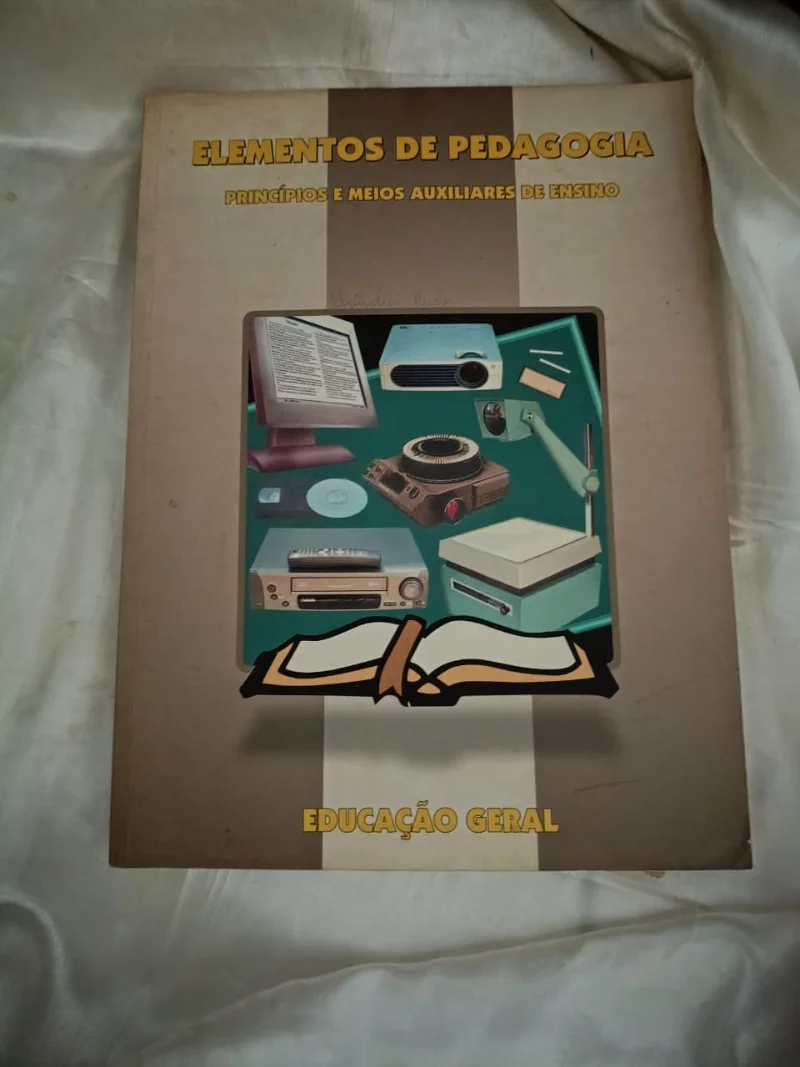 Elementos de Pedagogia - Princípios e meios auxiliares de ensino