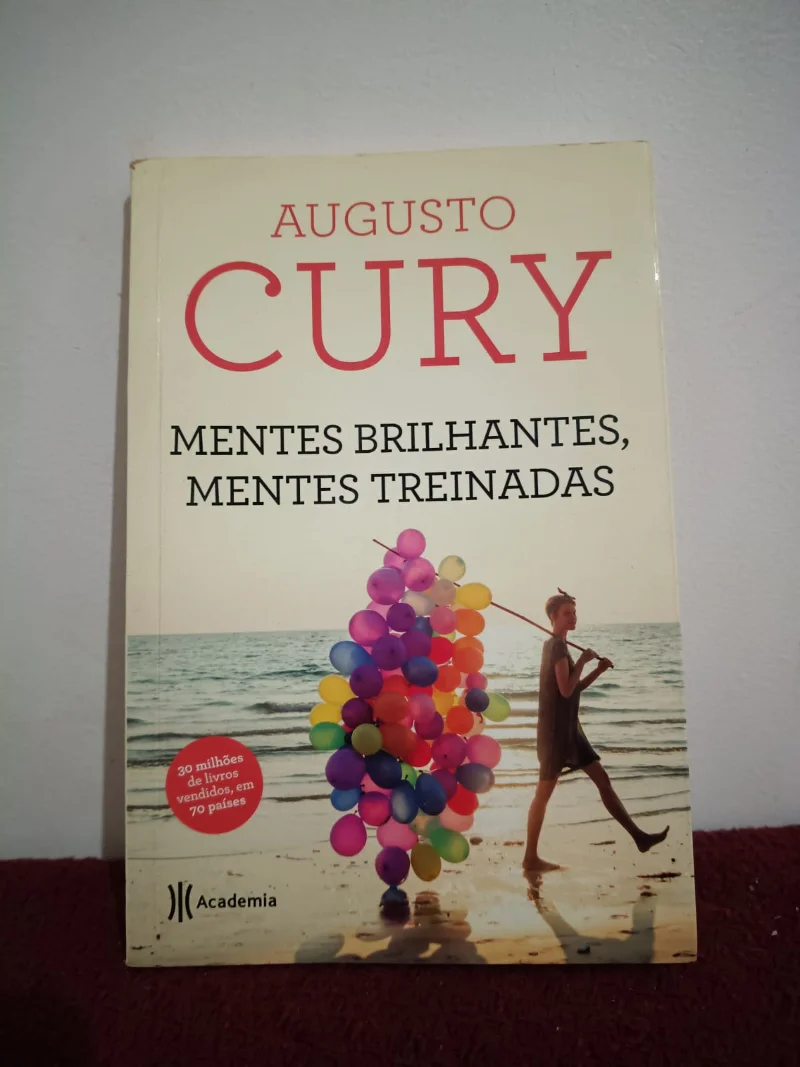 Mentes brilhantes, mentes treinadas