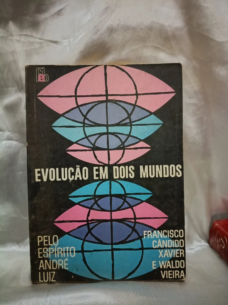 Evolução em dois mundos