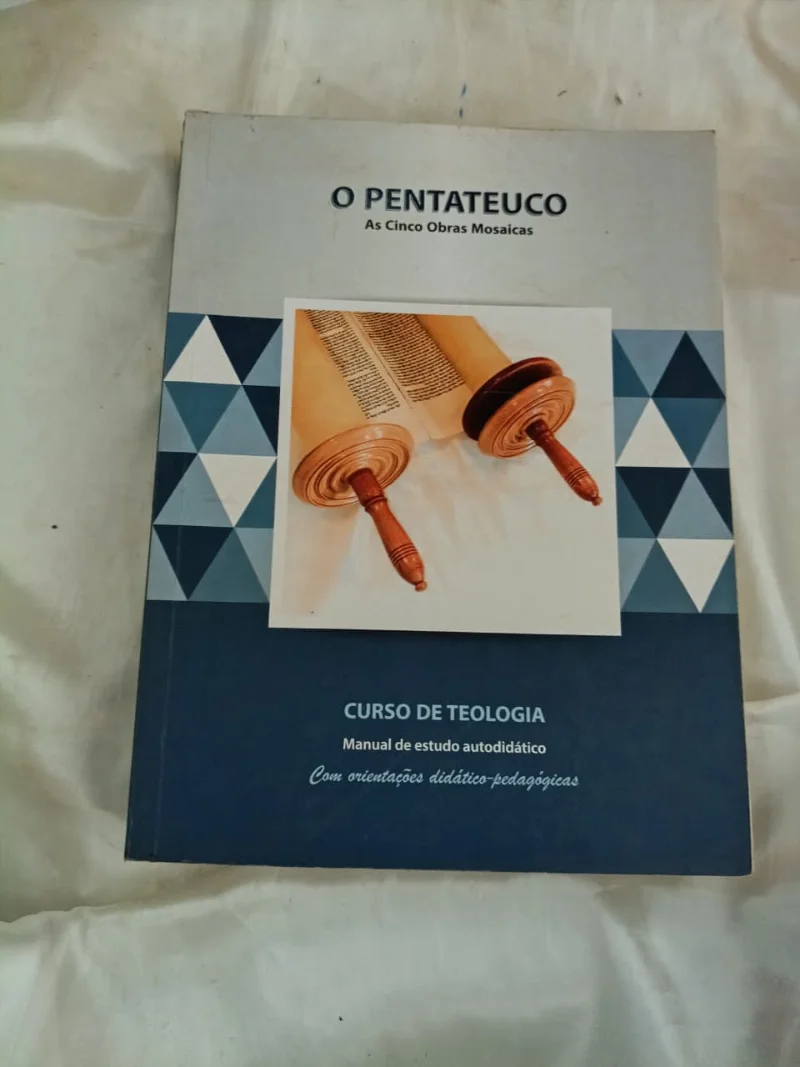 O Pentateuco - As Cinco Obras Mosaicas