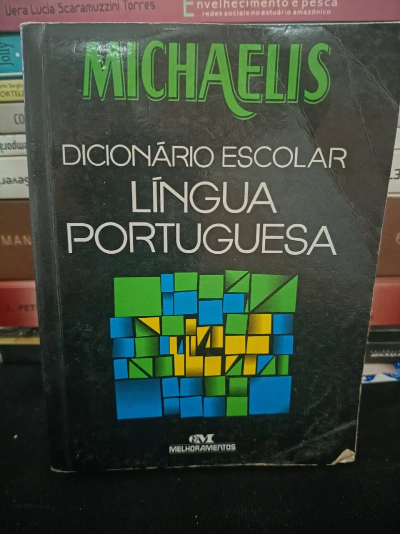 Dicionário Escolar Lingua Portuguesa