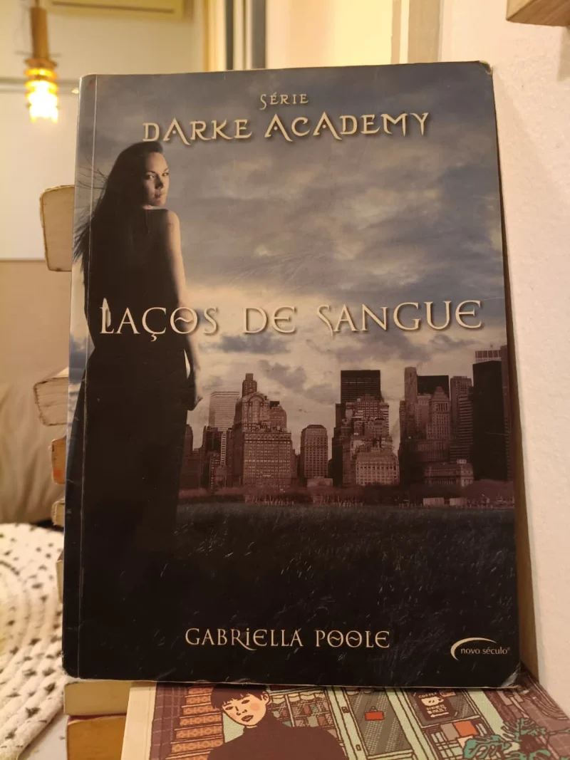 Laços de Sangue (Série Dark Academy)