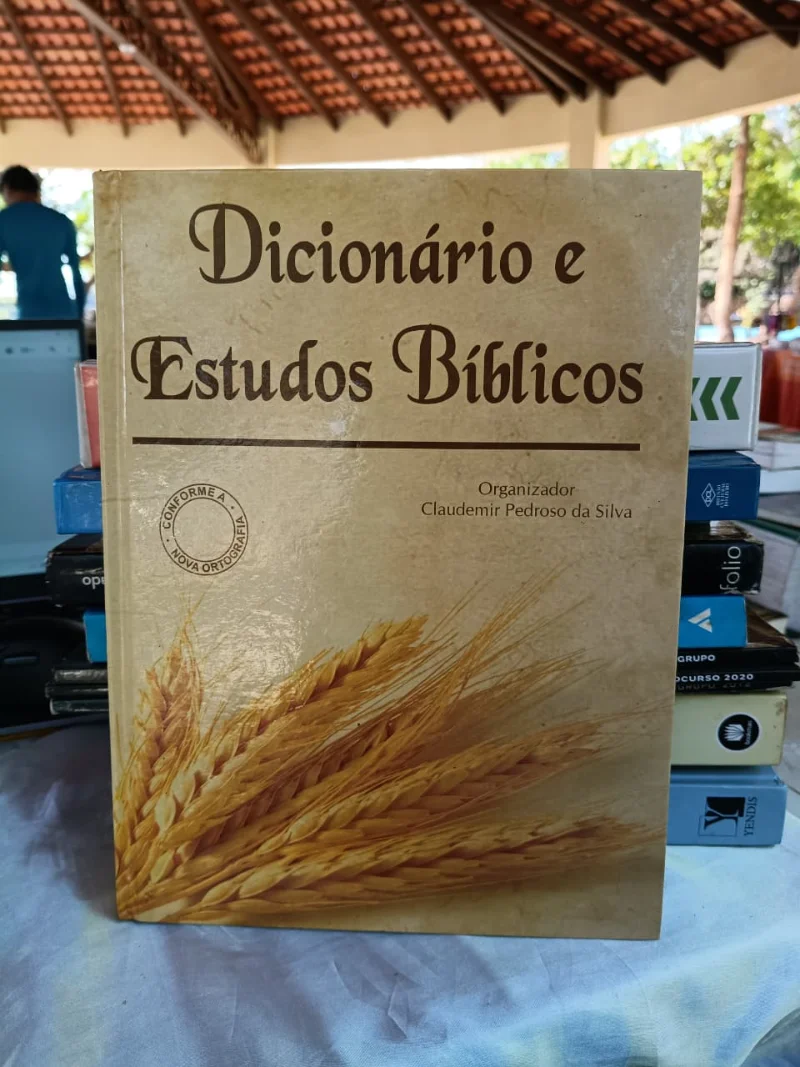 Dicionário e Estudos Biblicos