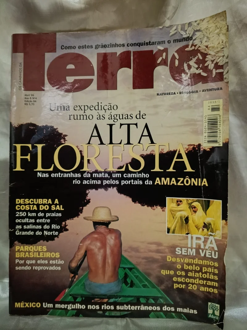 Terra - Ano 8 - Abril 99