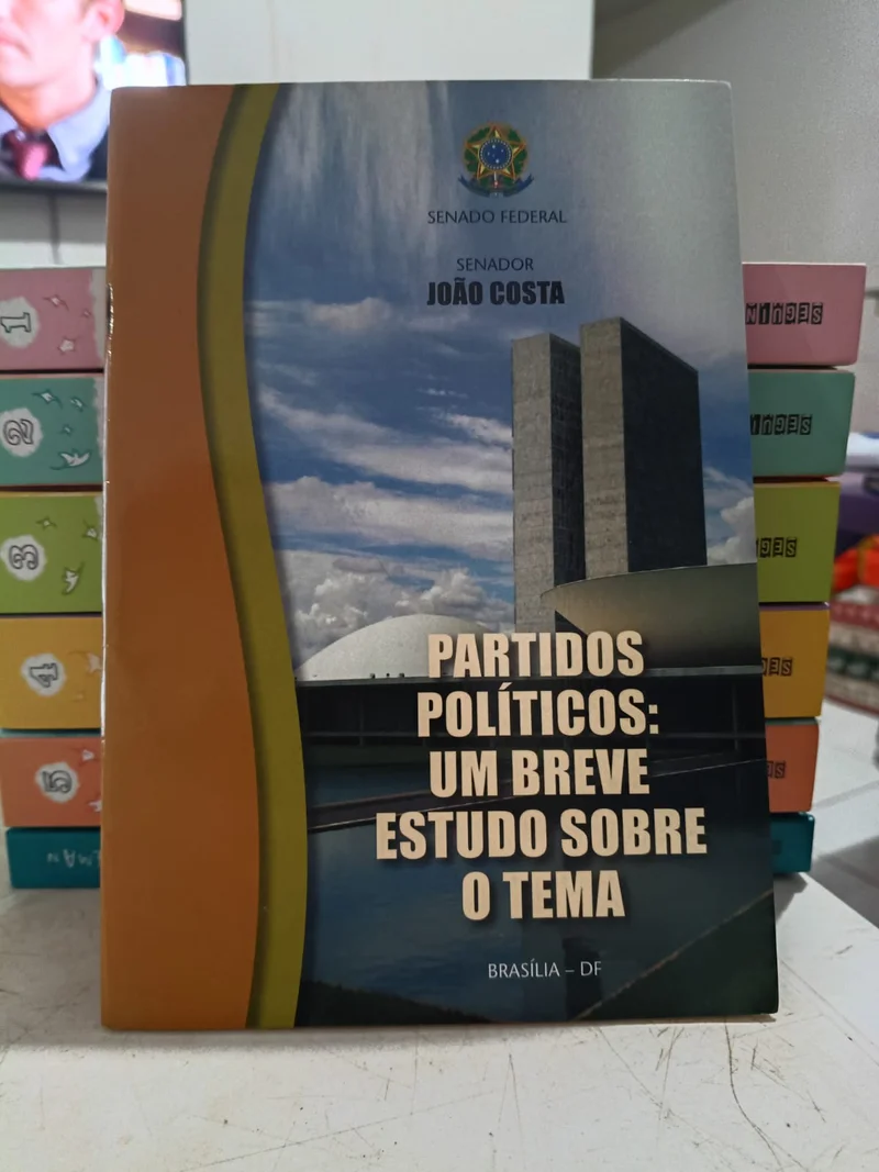 Partidos Políticos: Um breve estudo sobre o tema