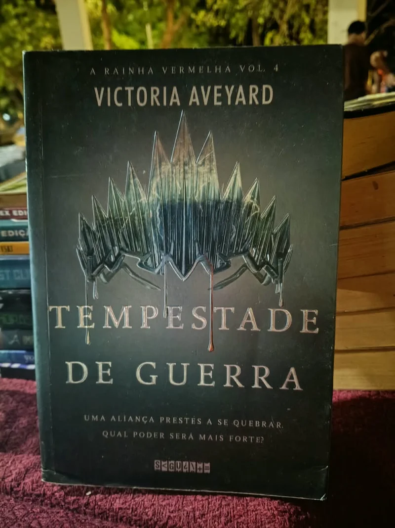 Tempestade de Guerra (A Rainha Vermelha Livro 4)