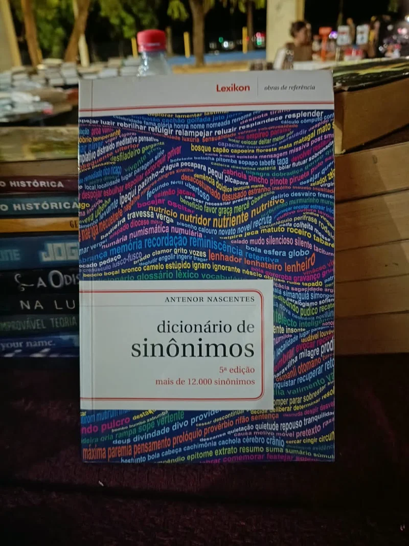 Dicionário de Sinônimos