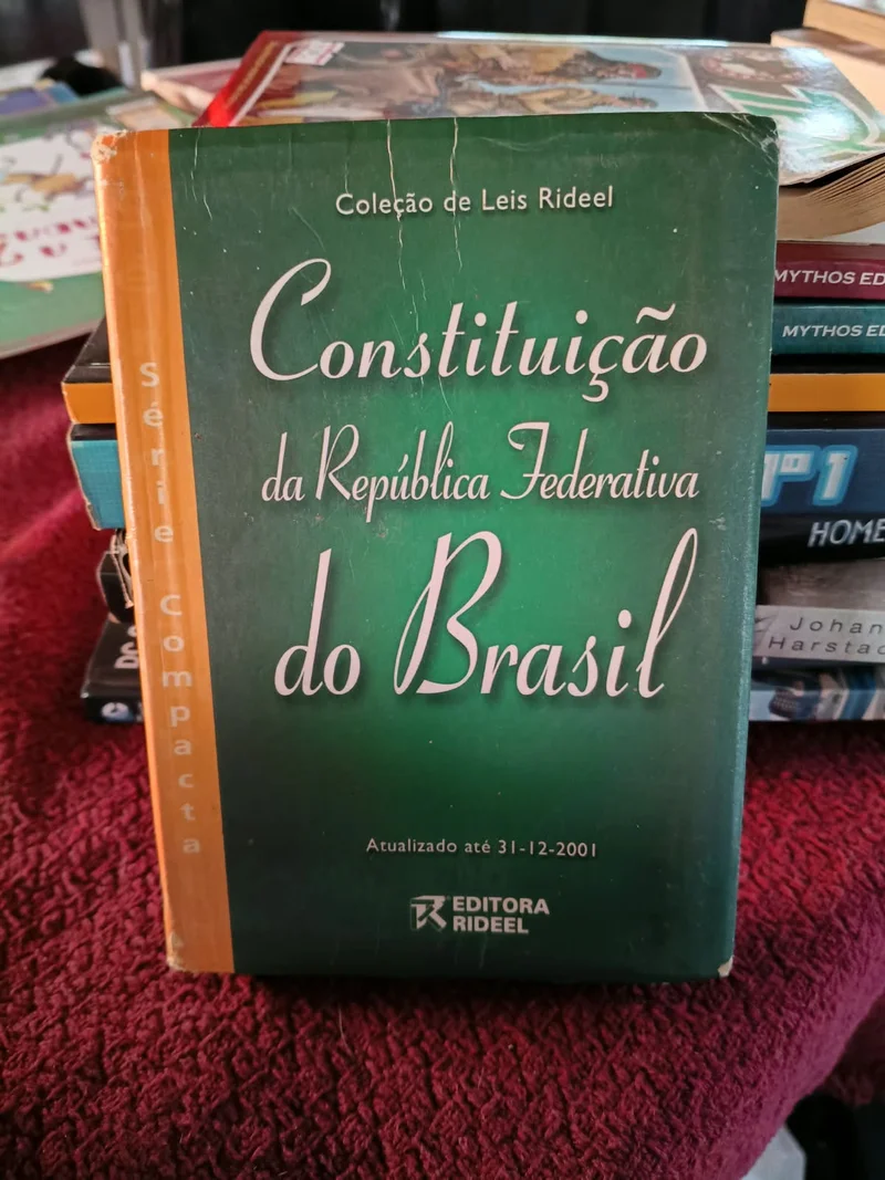 Constituição da Republica Federativa do Brasil (Atualizado até 31-12-2001)